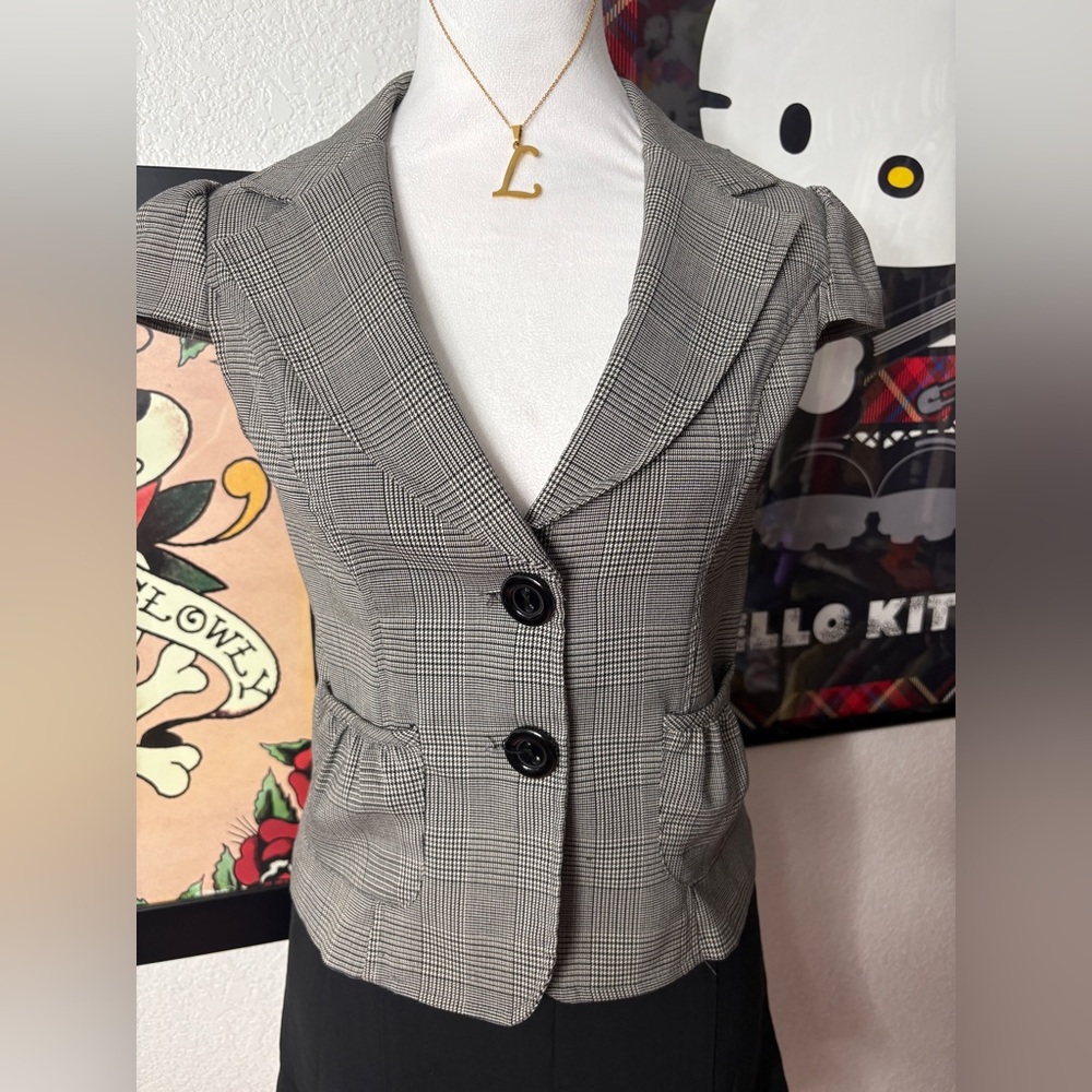 Plaid Office Short Sleeve Blouse - Picture 2 of 5